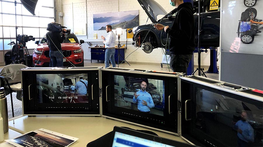 Dreharbeiten zu einem Schulungsvideo in einer Autowerktstadt